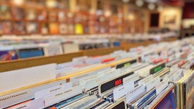 2019/09/vinyl-record-store.jpg