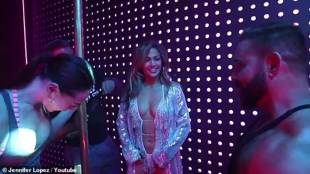 2019/09/jennifer-lopez-shows-off-her-stripping-skills-in-lingerie-in-behind-the-scenes-snaps-from-hustlers-1-e1569311488976.jpg