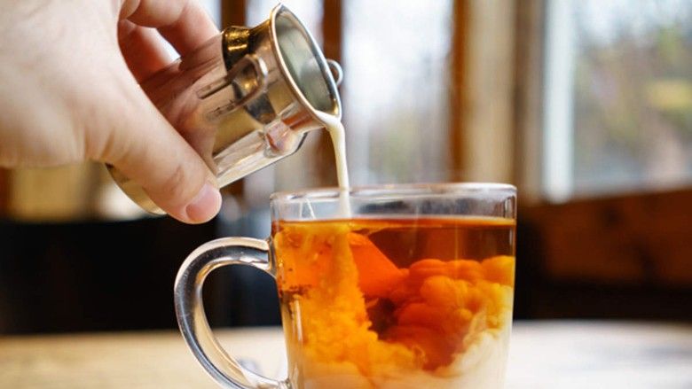2019/11/tea-milk1_gettyimages.jpg