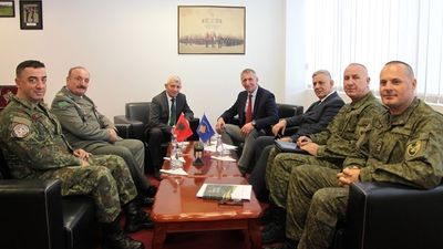 2020/02/1.-Ministri-Anton-Quni-priti-në-takim-ambasadorin-e-Republikës-së-Shqipërisë-Qemal-Minxhozi.jpg