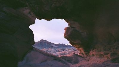2020/03/25627038-8083141-The_Valley_of_Fire_State_Park_in_Nevada_pictured_which_is_known_-a-19_1583761942720.jpg