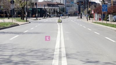 2020/05/pase-masave-te-reja-te-qarkullimit-te-qytetareve-ne-kohen-e-Koronavirusit-Covid19-foto-Ridvan-Slivova-12.jpg
