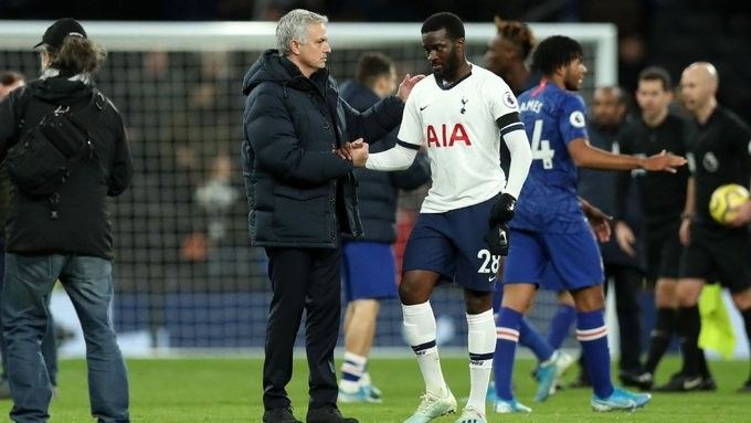 2020/06/mourinho-ndombele.jpg