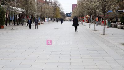 2020/07/Rruget-dhe-sheshet-ne-Prishtine-koronavirus-Covid19-foto-Ridvan-Slivova-14.jpg