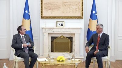 2020/07/thaci-hoti.jpg