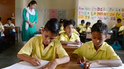 2020/07/india-school.jpg