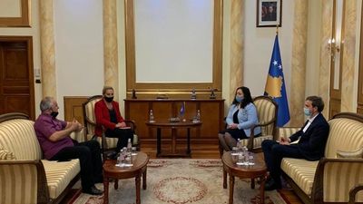 2020/08/2020_08_07_Kryetarja-Osmani-takoi-zyrtarët-e-sindikatës-së-policisë-së-Kosovës.jpg