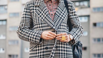 2020/09/mixed-patterns-jacket-and-shirt-1140x667-1.jpg