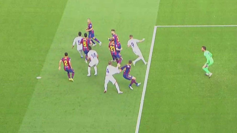 2020/10/lenglet-vs-ramos.jpg