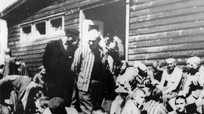 2021/02/181221-nazi-guard-trial.jpg