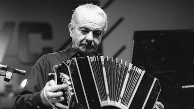 2021/03/Astor-Piazzolla.jpg