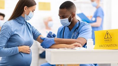 2021/03/pregnant-covid-19-vaccine-universal-832x469-1.jpg