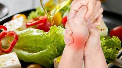 2021/06/arthritis-warning-the-healthy-foods-that-can-actually-trigger-arthritis-symptoms-696x413-1.jpg