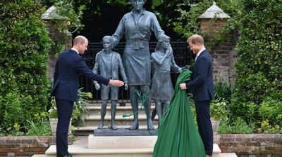 2021/07/http___cdn.cnn_.com_cnnnext_dam_assets_210701104924-02-princess-diana-statue-london-07-01-2021-e1625220860262.jpg