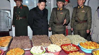 2021/07/kim-jong-un-inspecting-the-seoul-ryu-kyong-su-105-guard-pic-getty-images-156832936.jpg