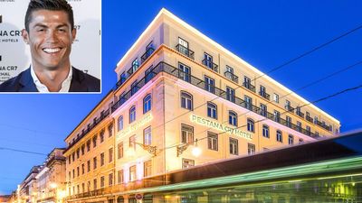2021/07/pestana_cr7_lisboa_facade_by_night.jpg