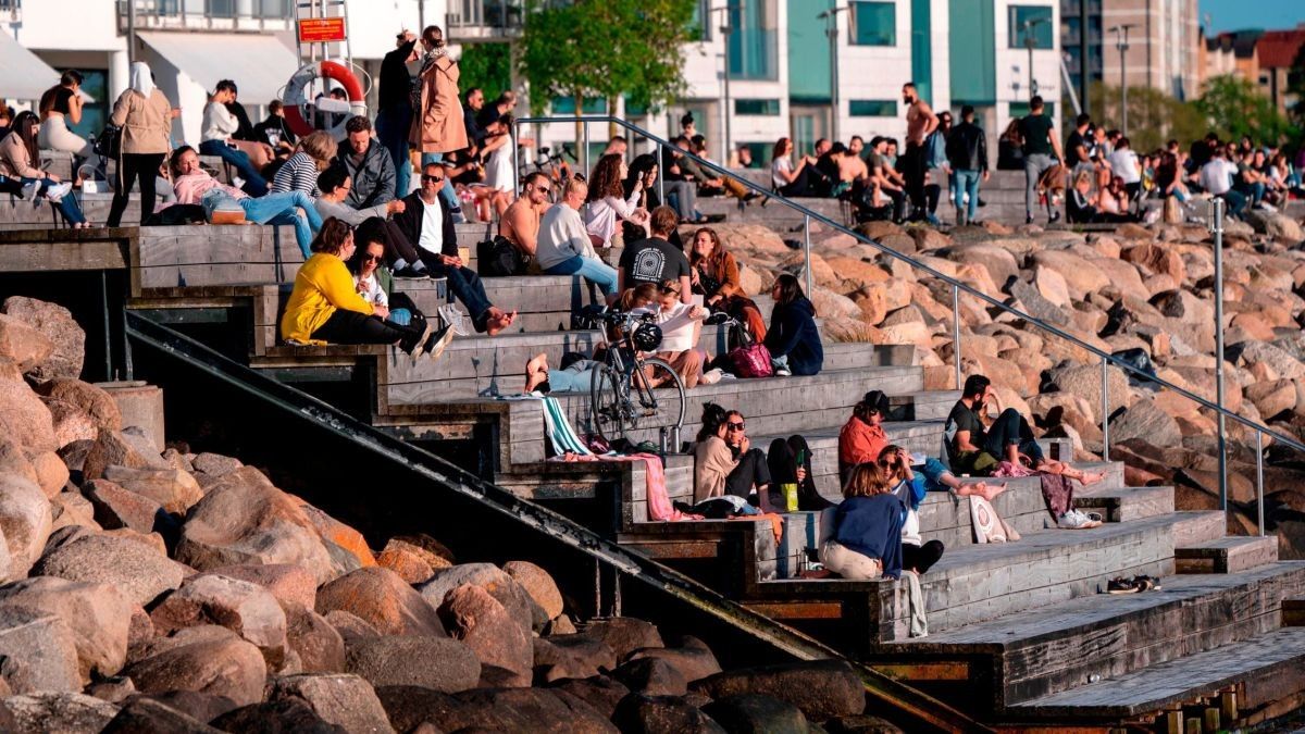 2021/07/https___cdn.cnn_.com_cnnnext_dam_assets_200603092623-04-sweden-coronavirus-sundspromenaden-0526.jpg
