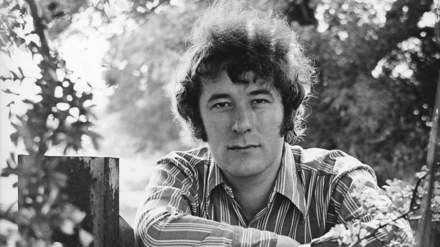 2021/09/Seamus-Heaney.jpg