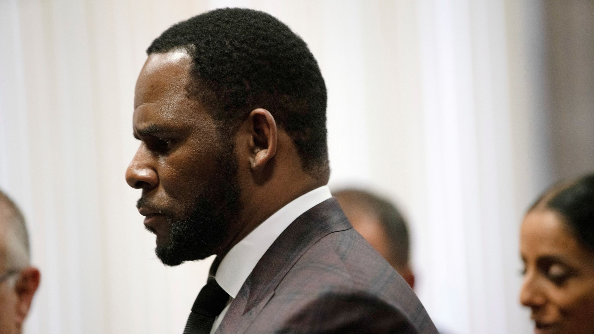 2021/09/skynews-r-kelly-trial_5512985.jpg