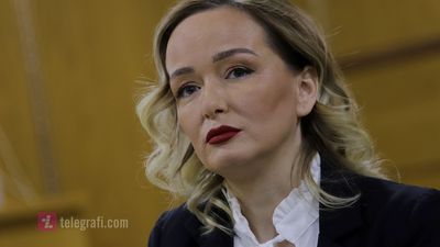 2021/09/Adriana-Matoshi-interviste-foto-Ridvan-Slivova-012.jpg