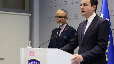 2021/10/konference-Albin-Kurti-dhe-Arben-Vitia-pase-takimit-te-Komisionit-te-posacem-per-parandalimin-e-Coronavirusi-foto-Ridvan-Slivova-1-e1633182012301.jpg