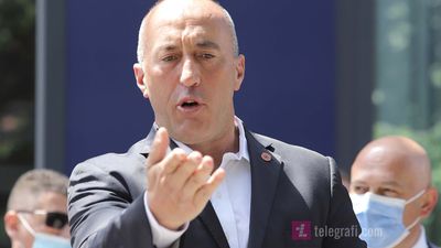 2021/10/Ramush-Haradinaj-pas-takimit-me-Albin-Kurtin-foto-Ridvan-Slivova-2-e1633695242854.jpg