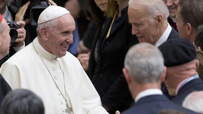 2021/10/biden-will-meet-pope-francis-amid-some-tensions-with-us-bishops-amid-tension-with-pope-john-paul-ii-e1635441440799.jpeg