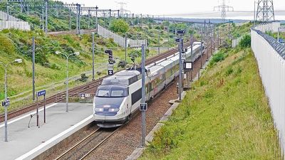 2021/11/tgv-the-train-station-calais-frethun-exit-paris-regional-train-station-depth-eurostar-route-high-position-sncf-french-state-railway.jpg