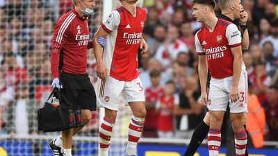 2021/11/1_Granit-Xhaka-injured-e1636103069700.jpg