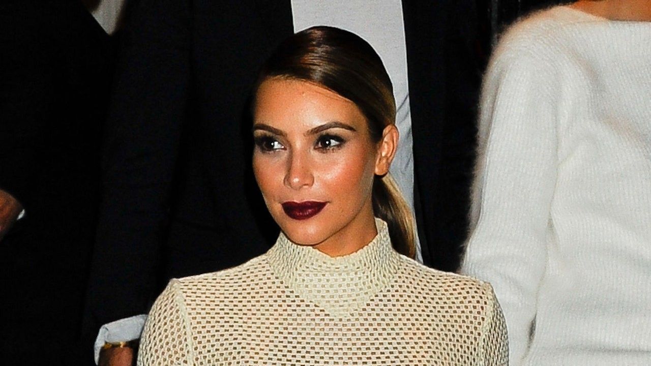 2021/11/beauty-kim-kardashian-dark-lipstick-new-york-mario-testino-main.jpg