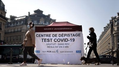 2021/11/files-france-politics-health-virus-test-105256.jpg