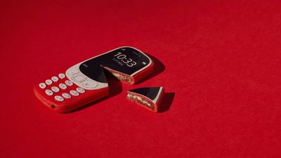 2021/12/The-Nokia-3310-has-turned-into-a-cake.jpg