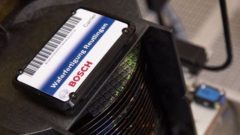 2021/12/bosch-expects-chip-shortage-to-drag-on-into-2022-1640596278274.jpg