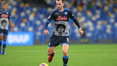 2022/02/ssc-napoli-v-hellas-verona-fc-serie-a-806x574-1.jpg