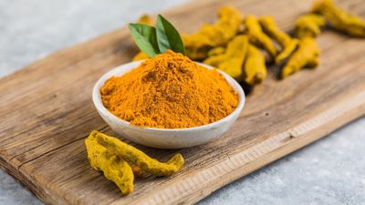 2022/05/indian-turmeric-powder-root-turmeric-spice_154293-9234.jpg