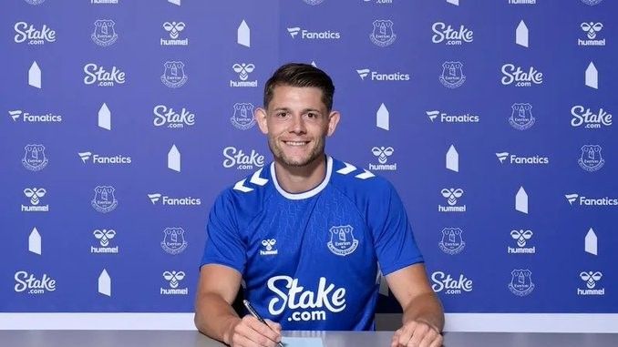 2022/07/tarkowski.jpg