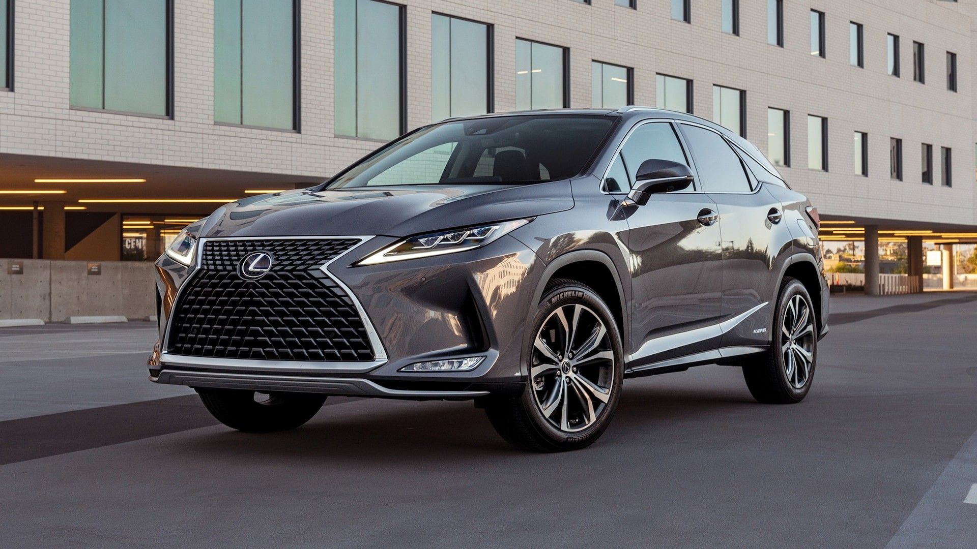2022/09/2020-Lexus-RX-450h-24.jpg