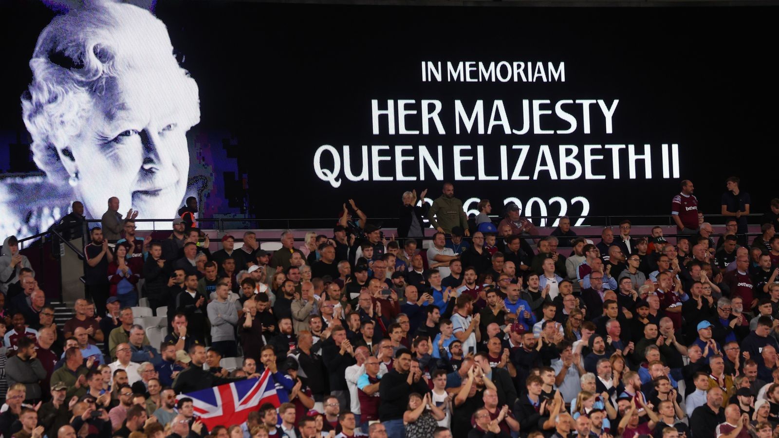 2022/09/skysports-queen-elizabeth-london-stadium_5892613.jpg