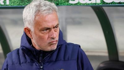 2022/11/mourinho-1.jpg