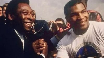 2022/12/pele-tyson.jpg