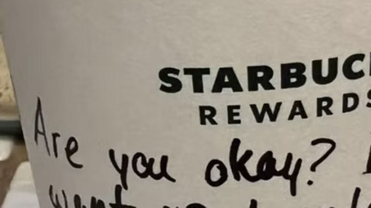 2023/01/1_Starbucks-barista-praised-for-discreet-coffee-cup-note-to-teen-approached-by-stranger.jpg