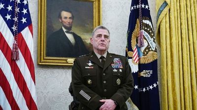 2023/01/0_us-politics-trump-military-army.jpg