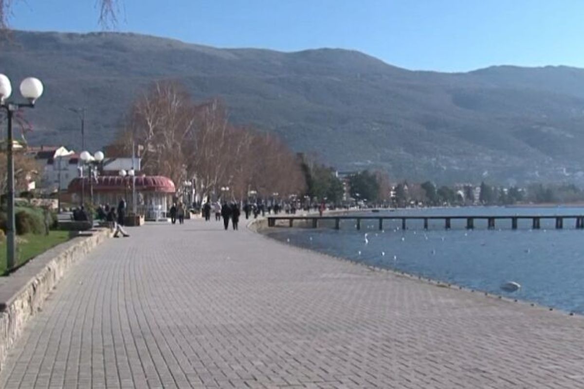 Gastronomët në Ohër e Strugë kërkojnë masa konkrete për “shpëtimin” e tyre Gastronomët në Ohër e Strugë kërkojnë masa konkrete për “shpëtimin” e tyre