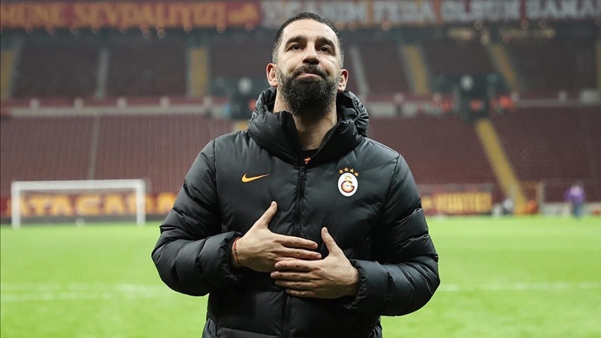 2023/04/eyupsporda-arda-turan-don-937_2.jpg
