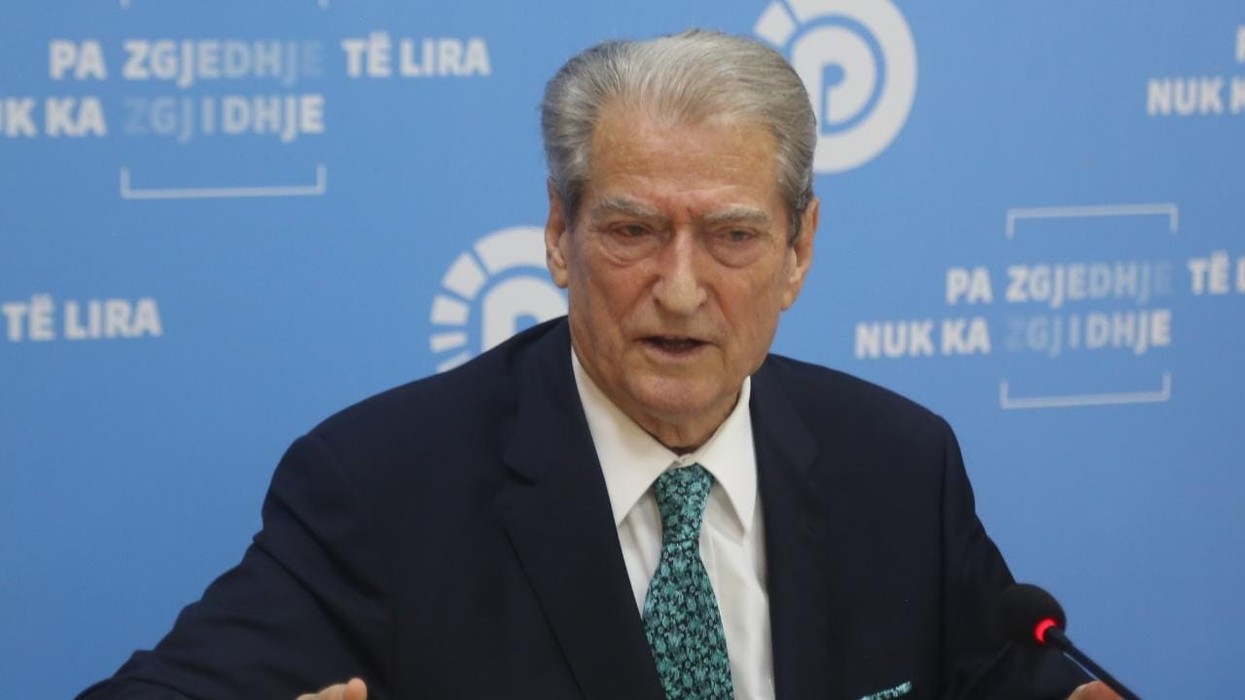 Deklaratat e Sali Berishës ndaj ambasadorit Gonzato, reagon Bashkimi Evropian
