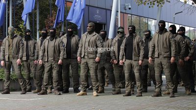 2023/11/Proteste-FIT-Njesia-Speciale-Intervenuese-e-Policise-se-Kosoves-foto-Ridvan-Slivova-8-1.jpg