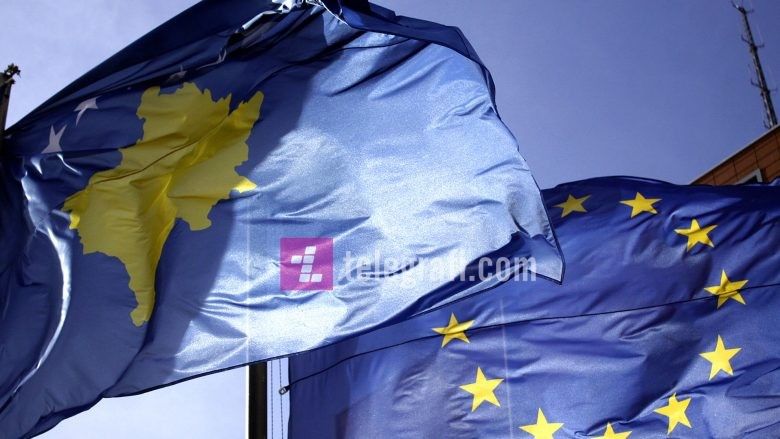 2024/08/Flamuri-i-Kosoves-dhe-i-BE-se-foto-Ridvan-Slivova-03-780x439-1.jpg