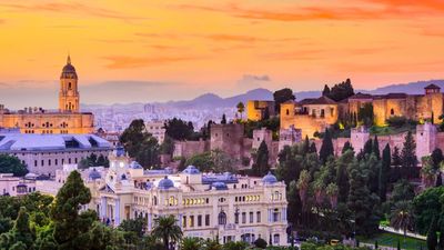 2024/08/malaga-alcazaba-castle-sunset-view-1920.jpg