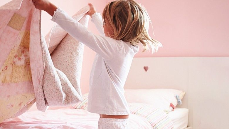 2024/09/girlmakingbed.jpg