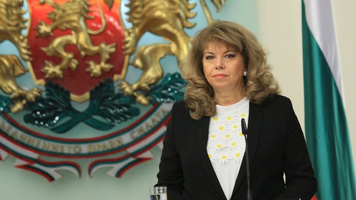 Jotova: Nuk do të heqim dorë nga mbrojtja e të drejtave të bullgarëve në Maqedoninë e Veriut Jotova: Nuk do të heqim dorë nga mbrojtja e të drejtave të bullgarëve në Maqedoninë e Veriut